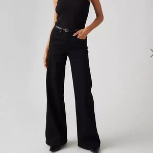 Levi's 318 SHAPING WIDE LEG WOMEN'S JEANS Classic Black Denim Jeans Size 29